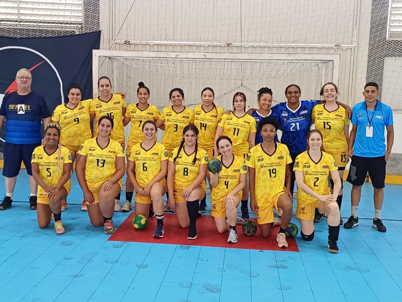 Equipe sub-14 de handebol feminino conquista o quarto lugar no Festival da  Liga de Handebol - Prefeitura de Bragança Paulista