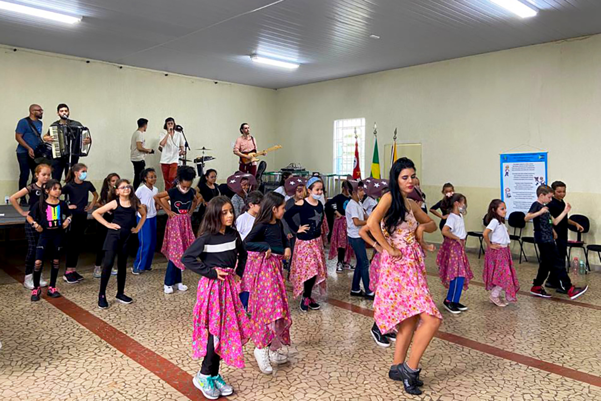 04.04.2022 Projeto O que nos uniu foi o amor pelo forr&oacute; (5)