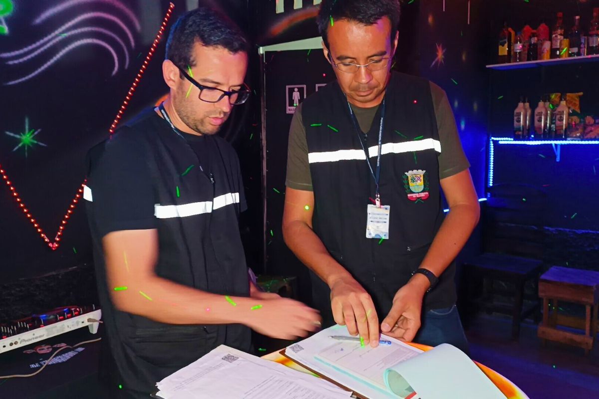 Opera&ccedil;&atilde;o integrada fiscaliza adegas e lounges em diferentes bairros de Bragan&ccedil;a Paulista (5)