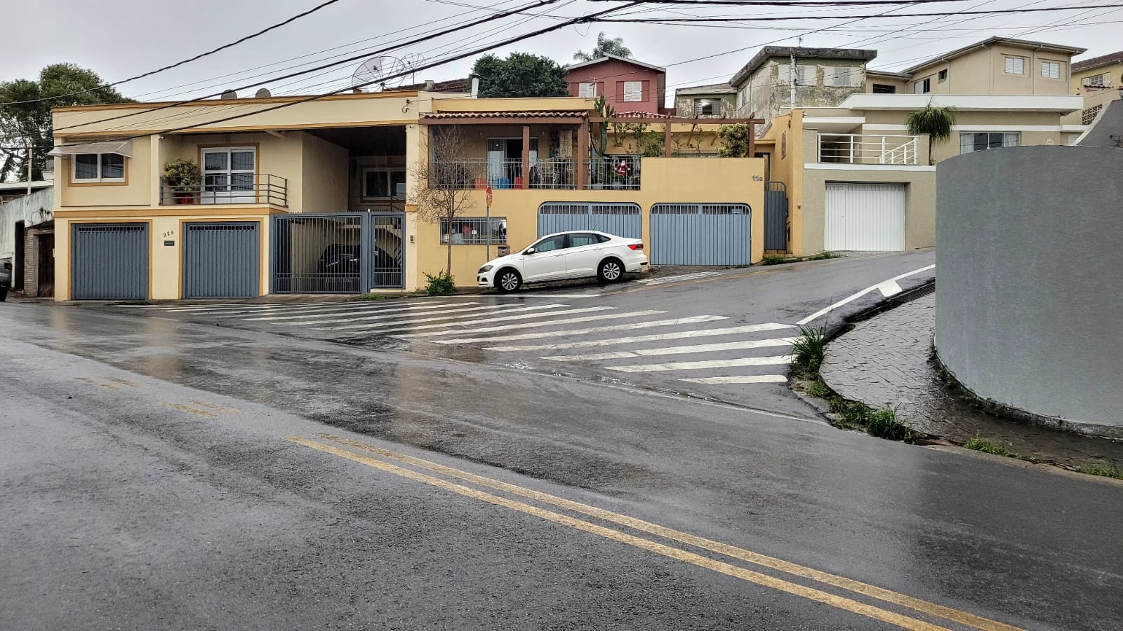 Prefeitura de Bragan&ccedil;a Paulistaimplementar&aacute; sistema bin&aacute;rio e nova sinaliza&ccedil;&atilde;o nas ruas pr&oacute;ximas &agrave; AvenidaAnt&ocirc;nio Pires Pimentel (6)