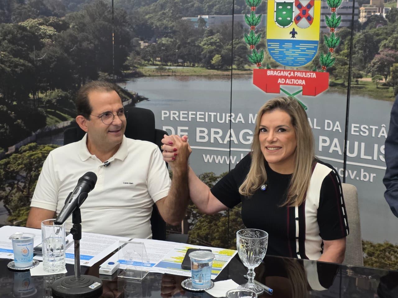 Gi Borboleta assume Prefeitura durante f&eacute;rias do prefeito Edmir Chedid Foto 02