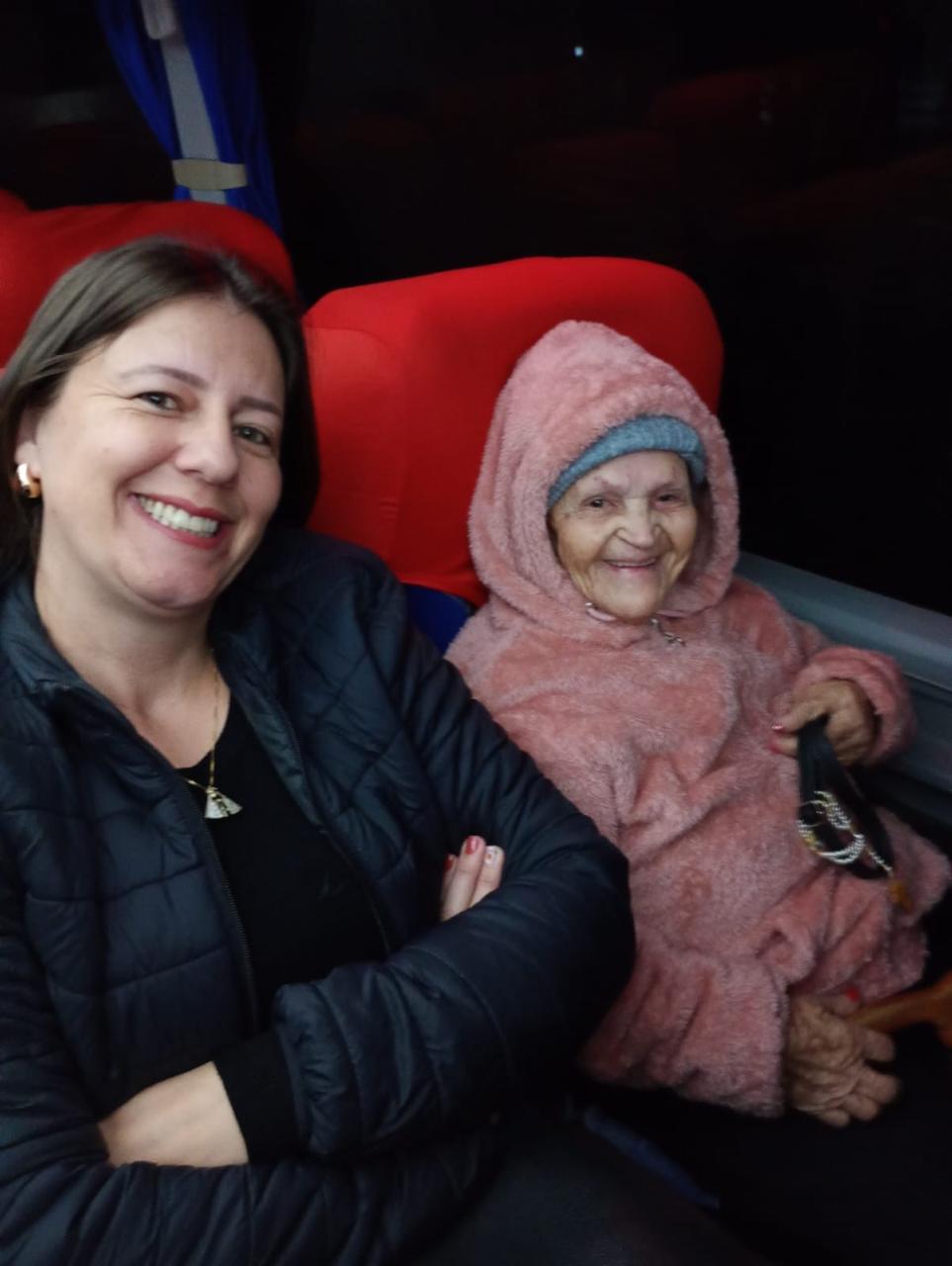 Prefeitura promove passeio ao Santu&aacute;rio Nacional de Nossa Senhora Aparecida com idos