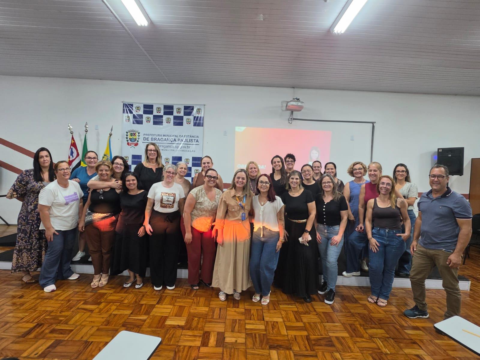 Rede municipal realiza encontro de forma&ccedil;&atilde;o para fortalecer ensino nas escolas Foto 05