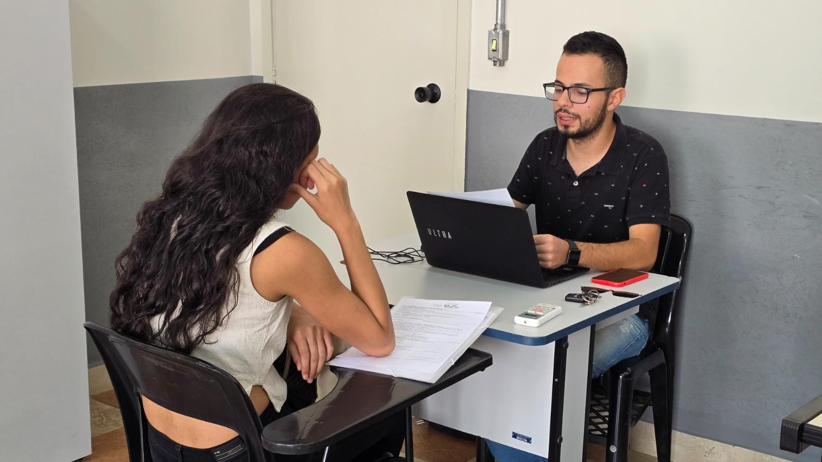 Seleção no PAT tem 20 contratados e segue com mais 30 vagas para escolas municipais (5)