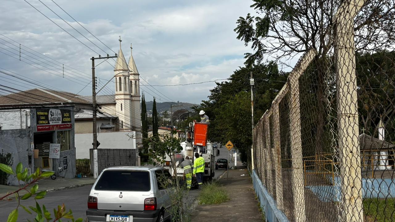 Cidade Linda Jardim Fraternidade recebe for&ccedil;a-tarefa de zeladoria Foto 05