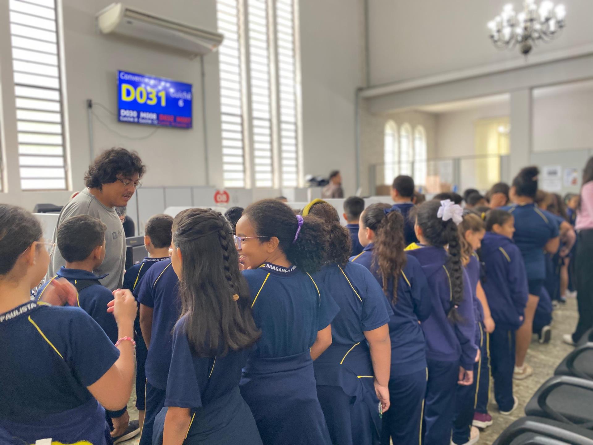 Programa Turismo na Escola leva estudantes da rede municipal ao Paço Municipal e ao Centro Cultural (6)