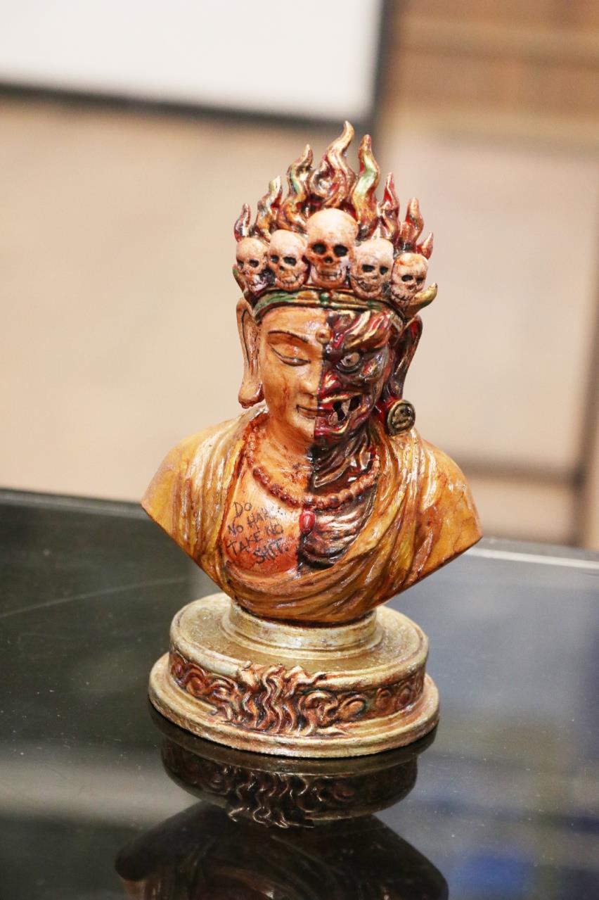 Exposi&ccedil;&atilde;o &ldquo;Do Lixo ao L&oacute;tus&rdquo; apresenta 20 anos de Produ&ccedil;&atilde;o Art&iacute;stica de Bruno Jankowisk no Centro Cultural Prefeito Jesus Adib Abi Chedid (5)