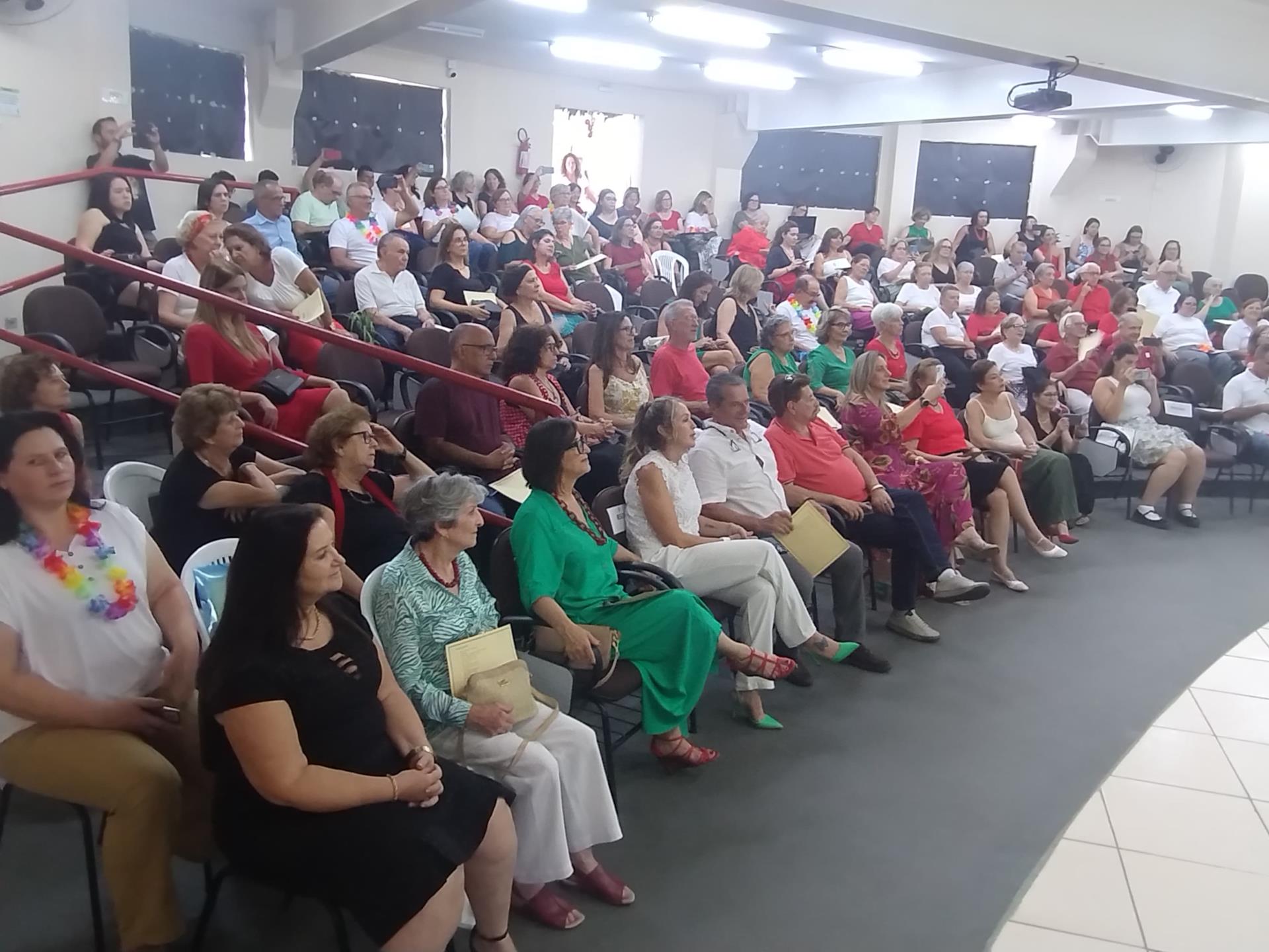 Polo UAB entrega certificados para alunos dos cursos de idiomas (5)