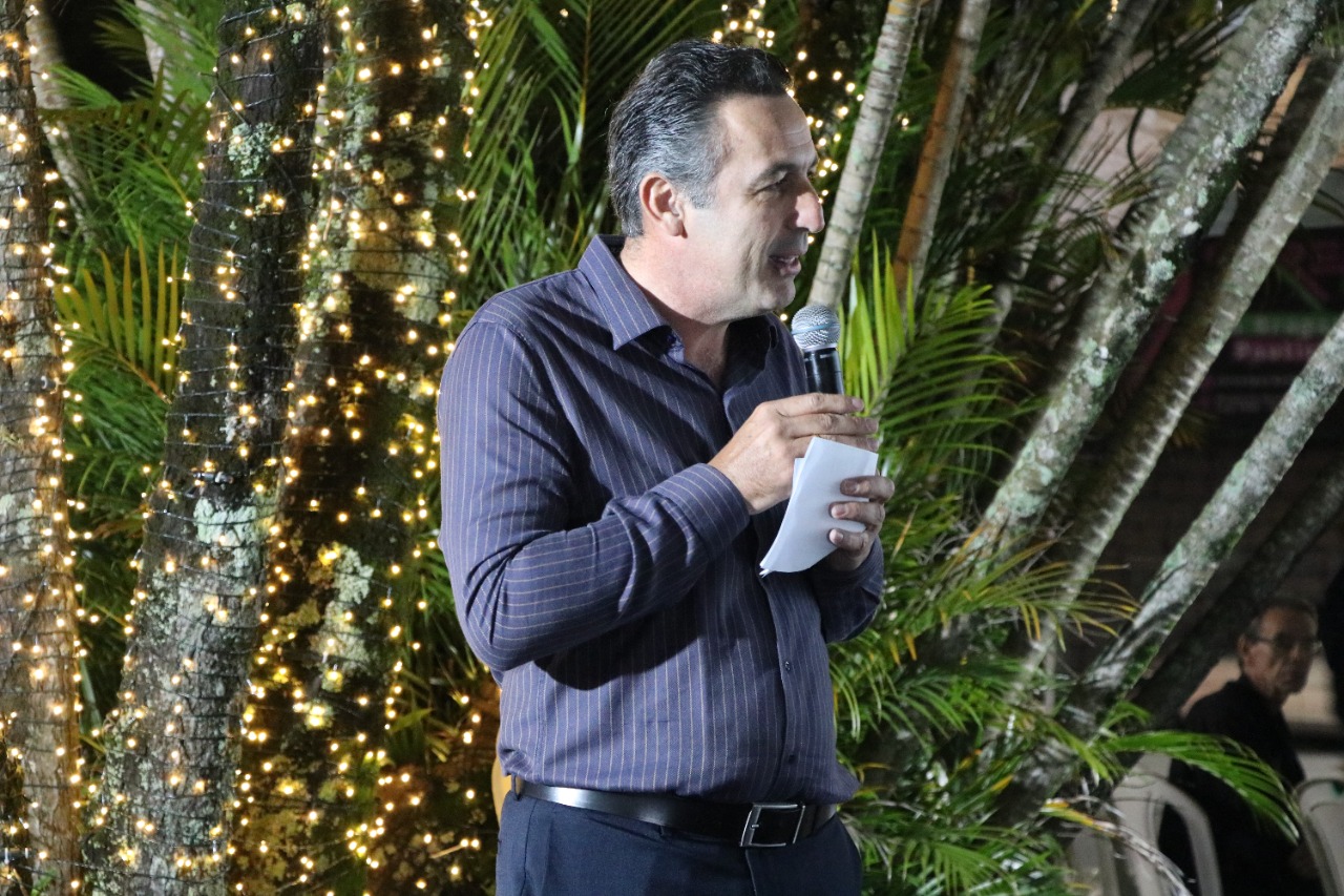 30.11.2022 Locomotiva que impulsionou o progresso de Bragan&ccedil;a Paulista recebe decora&ccedil;&atilde;o natalina (7)