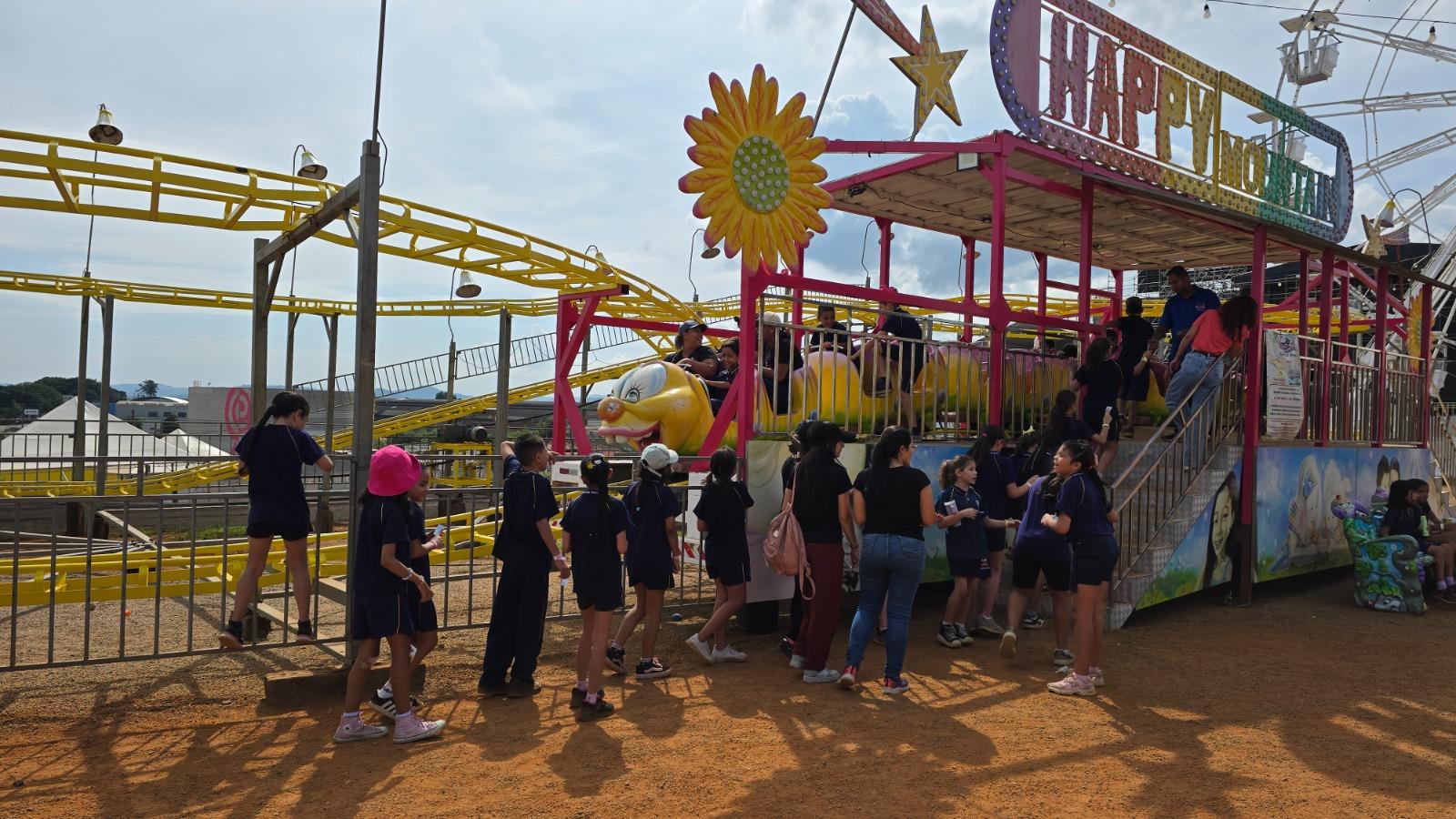 Educa&ccedil;&atilde;o e divers&atilde;o marcam visita de estudantes ao recinto da 59&ordf; Expoagro e 32&ordf; Festa do Pe&atilde;o (6)
