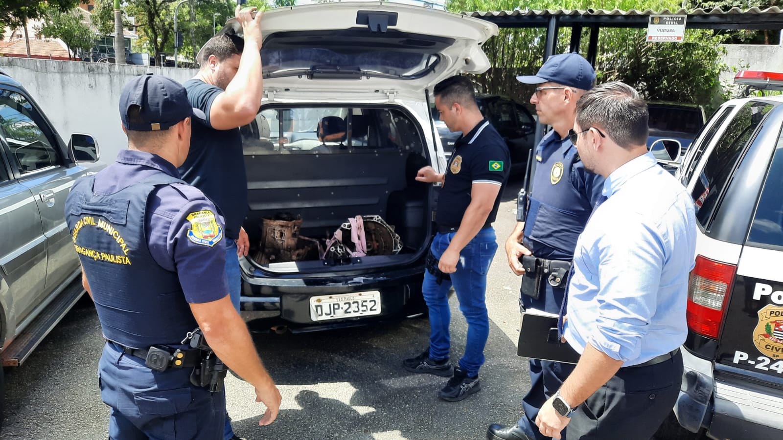 Opera&ccedil;&atilde;o Sucata 06