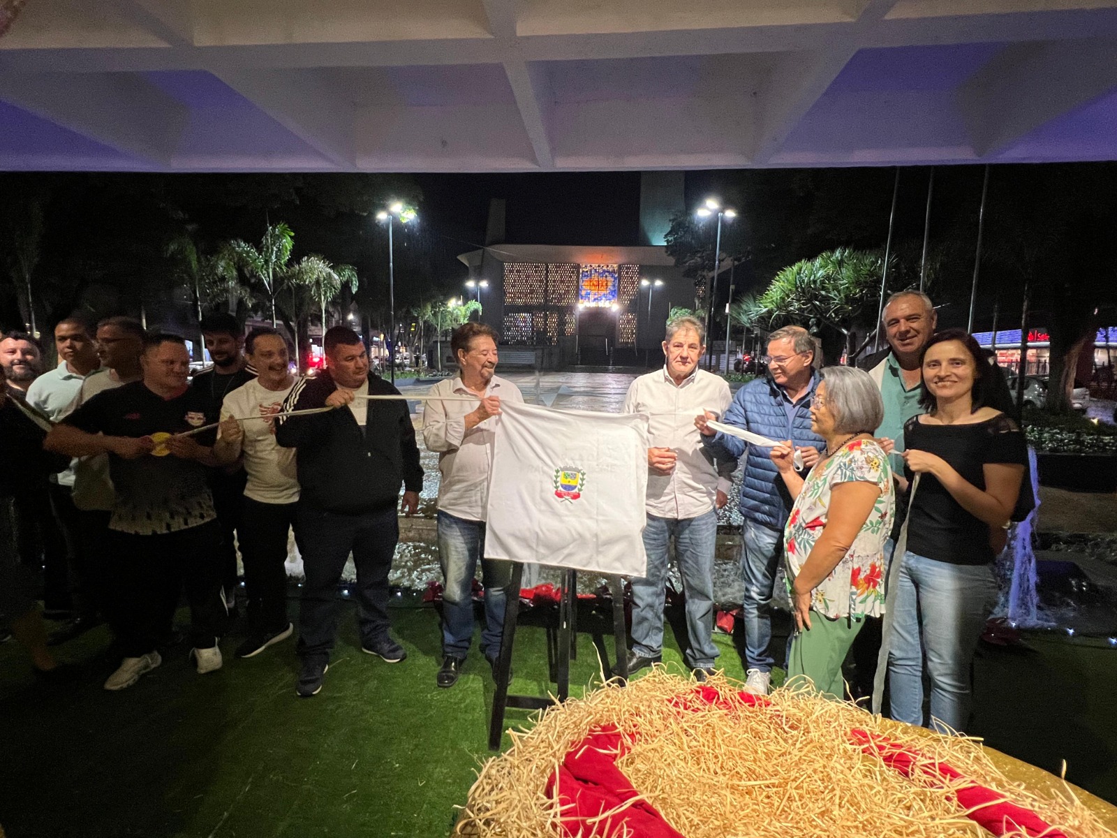 Praça Raul Leme ganha mais vida com revitalização (6)