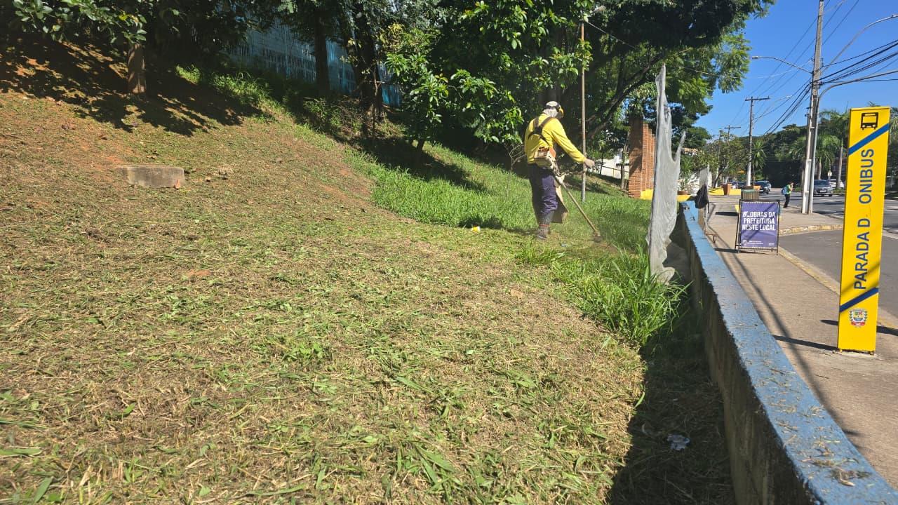 For&ccedil;a-tarefa de zeladoria realiza grande manuten&ccedil;&atilde;o no Centro Foto 06