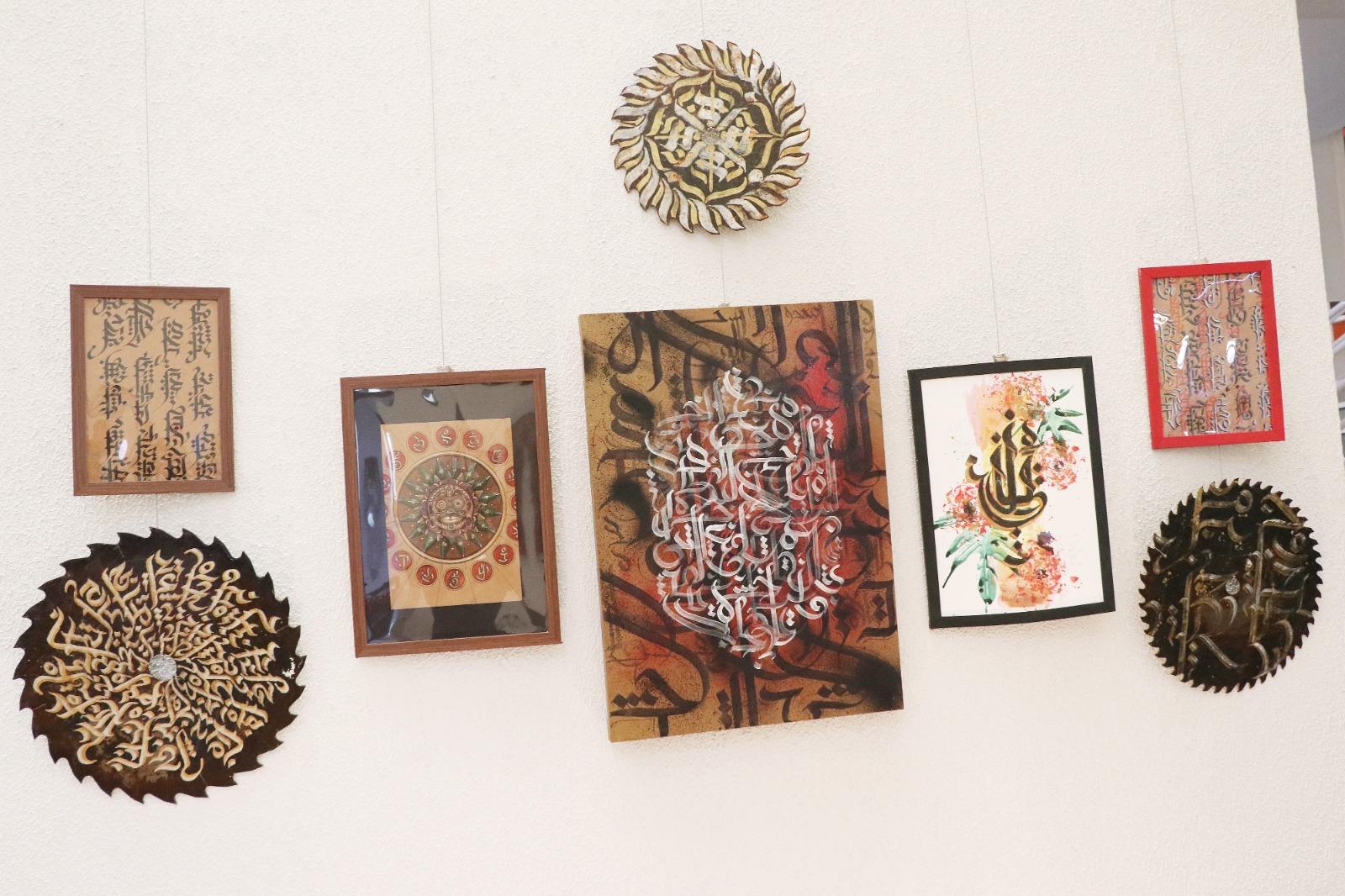 Exposi&ccedil;&atilde;o &ldquo;Do Lixo ao L&oacute;tus&rdquo; apresenta 20 anos de Produ&ccedil;&atilde;o Art&iacute;stica de Bruno Jankowisk no Centro Cultural Prefeito Jesus Adib Abi Chedid (6)