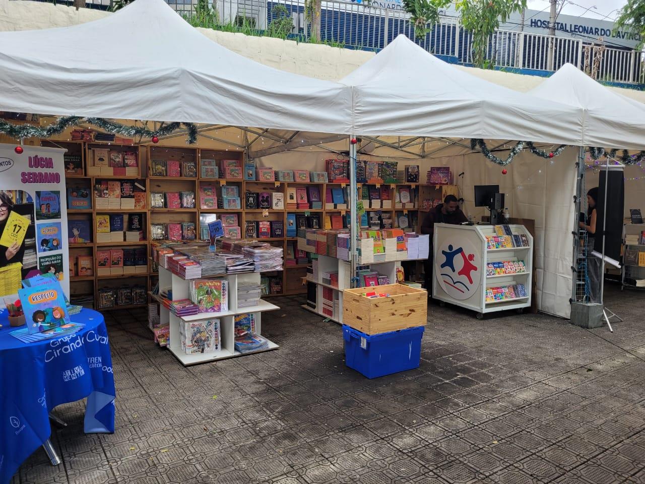 Bienal Regional do Livro transforma o Lago do Taboão em um Natal Fantástico de cultura e imaginação