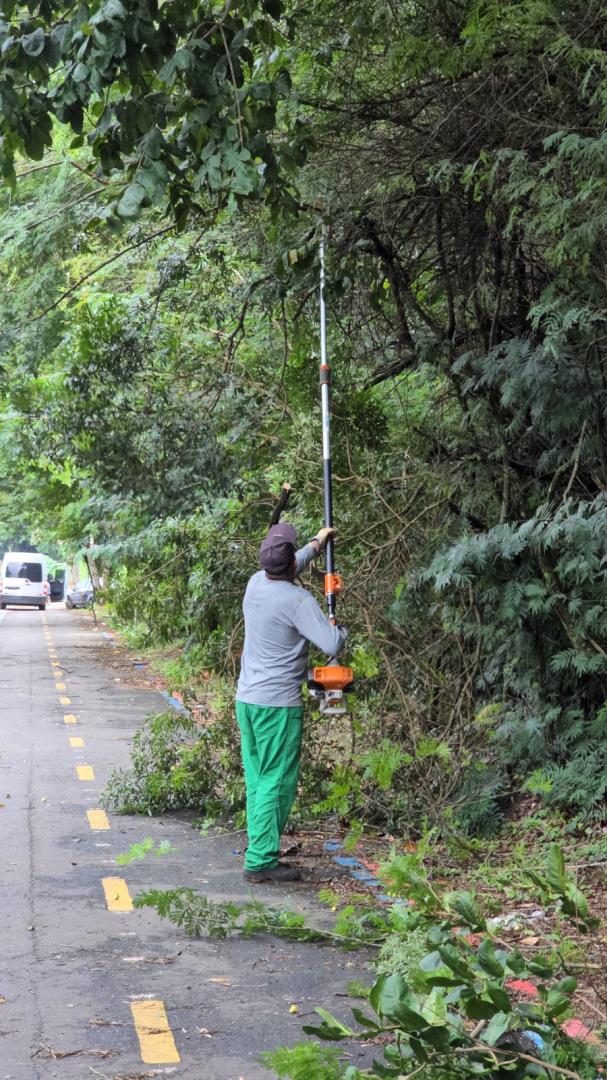 Cidade &eacute; atingida por alto volume de chuva Foto 07