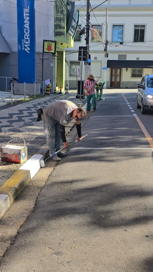 For&ccedil;a-tarefa de zeladoria realiza grande manuten&ccedil;&atilde;o no Centro Foto 07