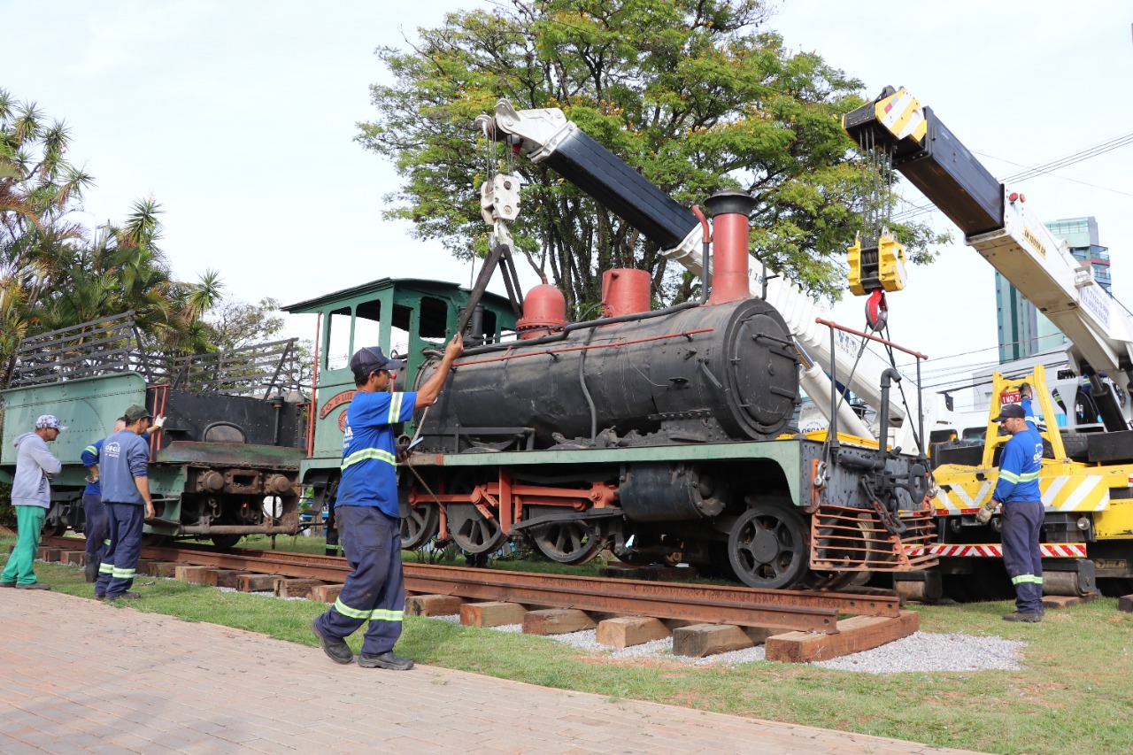 17.10.2022 Conclu&iacute;da transfer&ecirc;ncia da locomotiva para cabeceira do Lago do Tabo&atilde;o (8)