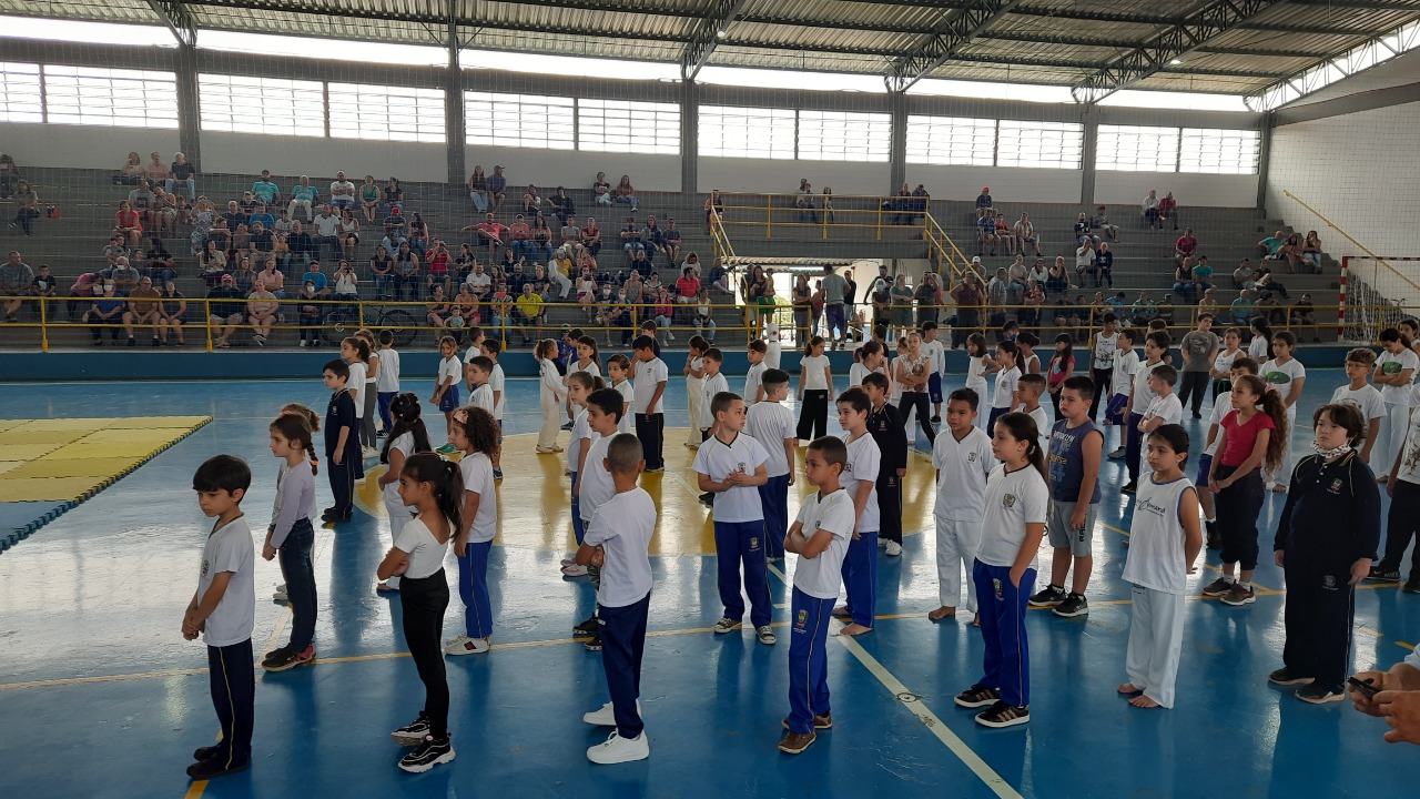 05.12.2022 Cerca de 500 alunos participam de formatura do projeto &ldquo;Capoeira nas Escolas&rdquo; (7)