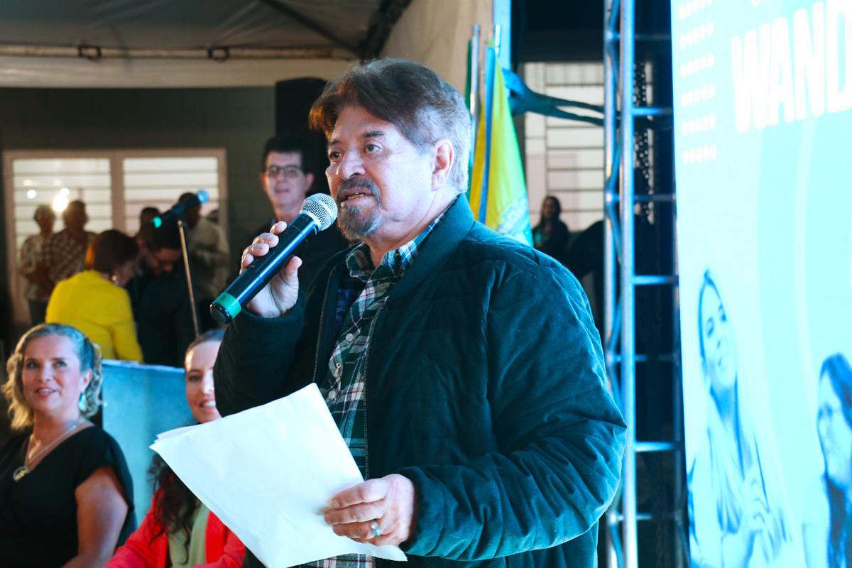 10.01.2023 Centenas de pessoas prestigiam inauguração do Centro de Capacitação e Treinamento Wanda Lonza Del Roio, no Henedina Cortez (5)