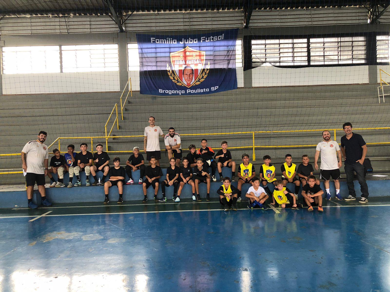 Projeto Juba Futsal seleciona 46 atletas em peneira realizada no Gin&aacute;sio Rubens Batazza (7)