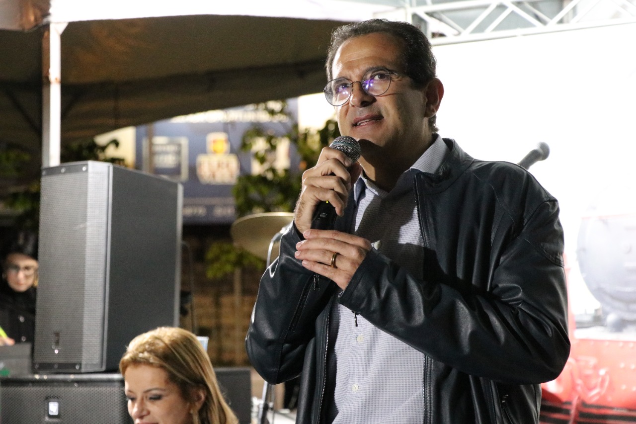 30.11.2022 Locomotiva que impulsionou o progresso de Bragan&ccedil;a Paulista recebe decora&ccedil;&atilde;o natalina (9)