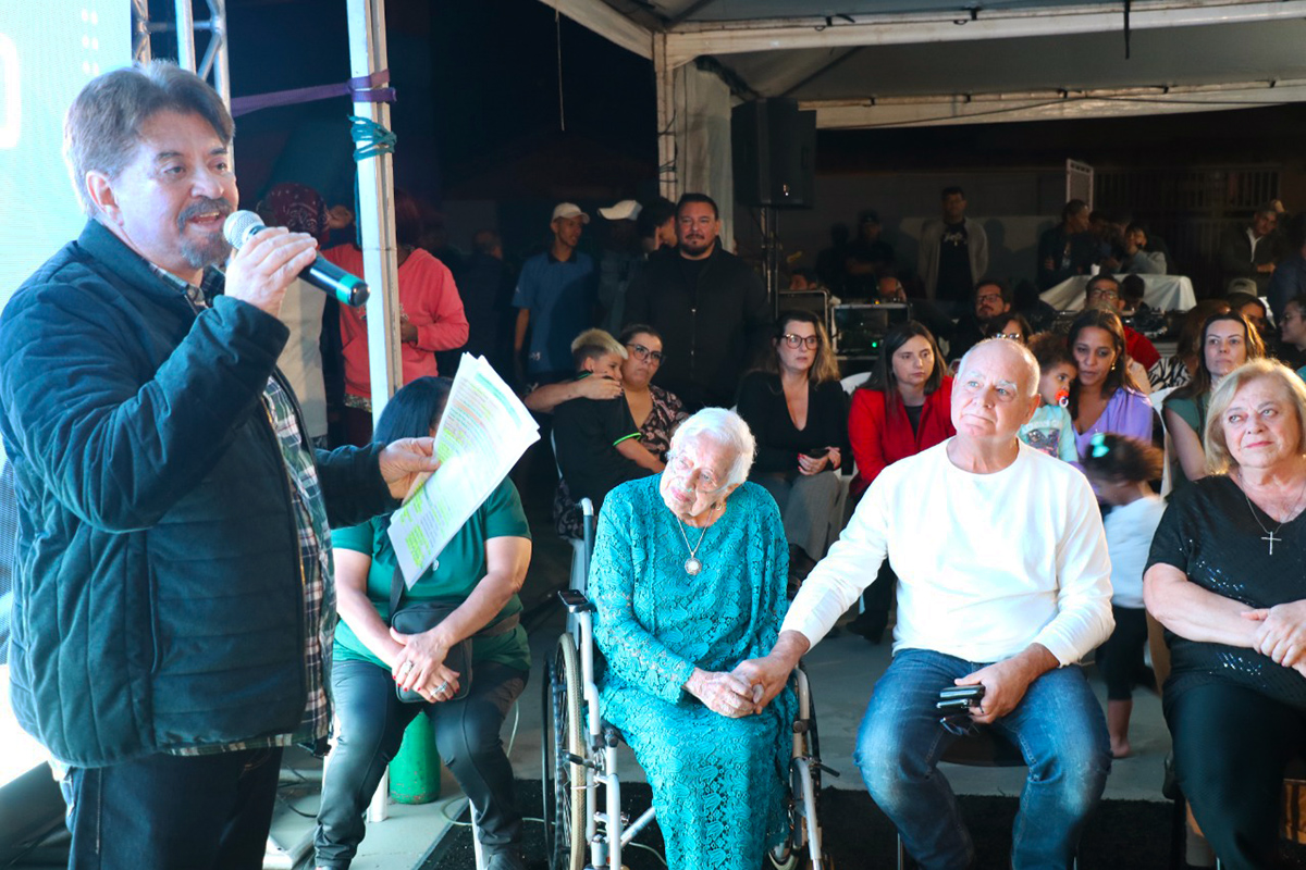 10.01.2023 Centenas de pessoas prestigiam inauguração do Centro de Capacitação e Treinamento Wanda Lonza Del Roio, no Henedina Cortez (6)