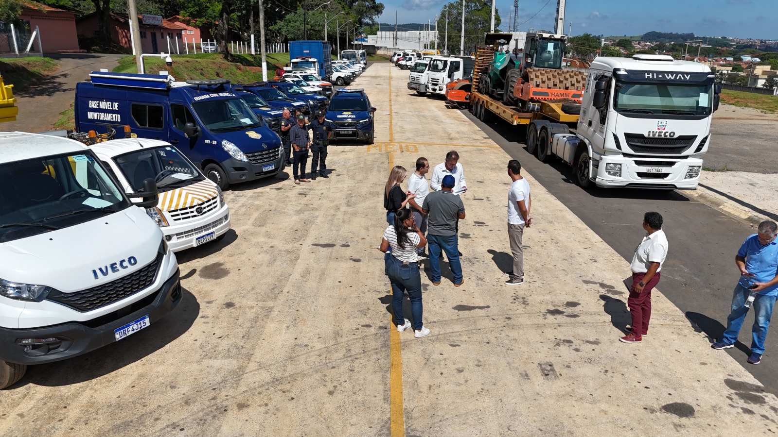 Vistoria dos mais de 260 ve&iacute;culos da frota da Prefeitura 01