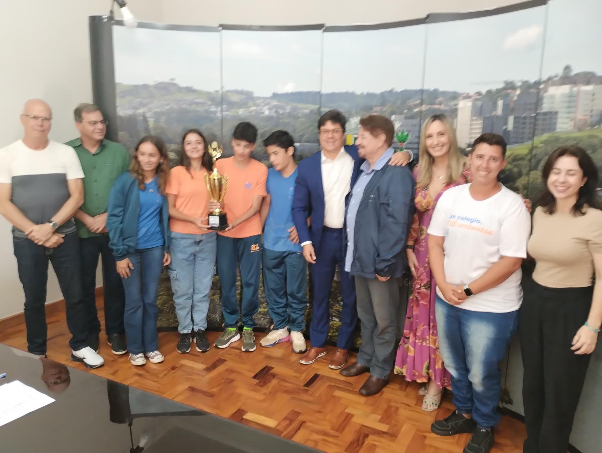 Entrega Trof&eacute;u Festival Estudantil 08