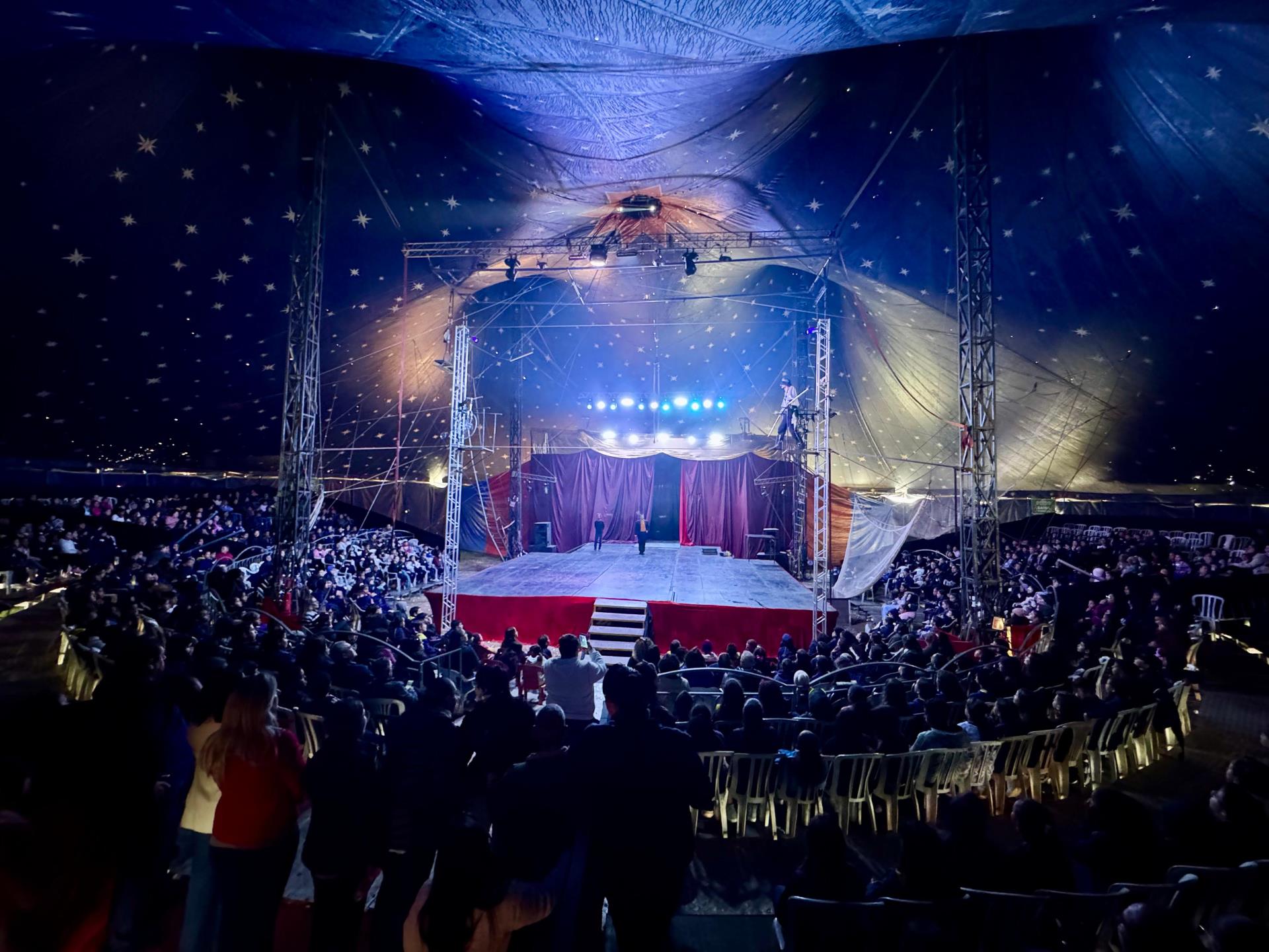 Circo Moscou encanta alunos da zona rural em espetáculo gratuito em Bragança Paulista (11)