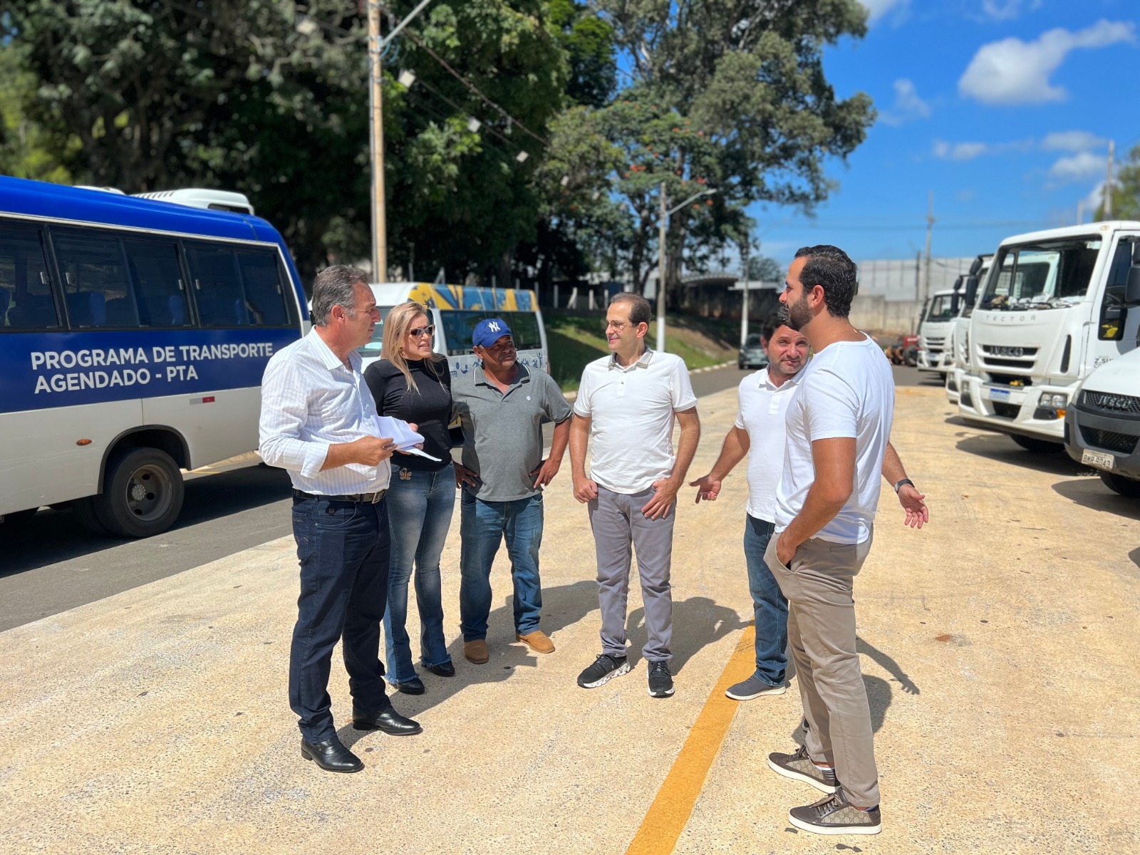 Vistoria dos mais de 260 ve&iacute;culos da frota da Prefeitura 02