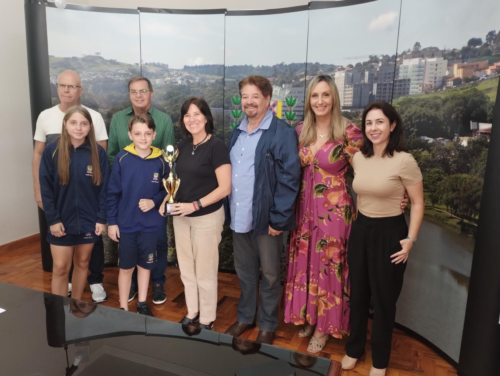 Entrega Trof&eacute;u Festival Estudantil 09