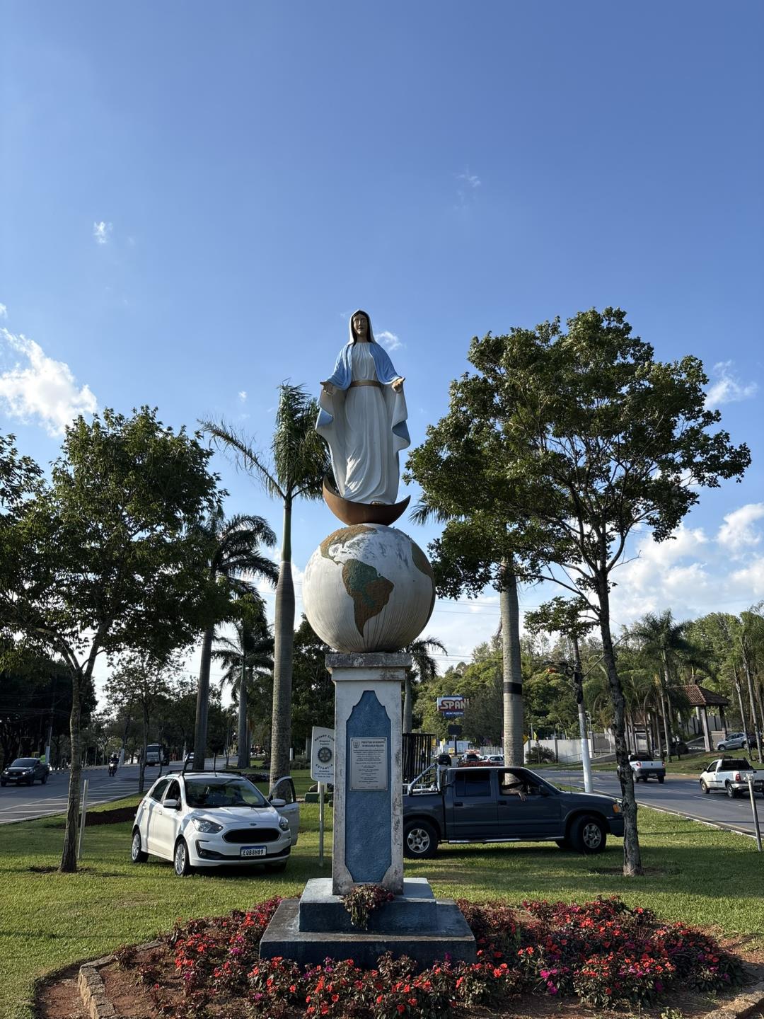 Secretaria de Cultura e Turismo realiza revitaliza&ccedil;&atilde;o da imagem da padroeira de Bragan&ccedil;a Paulista (10)