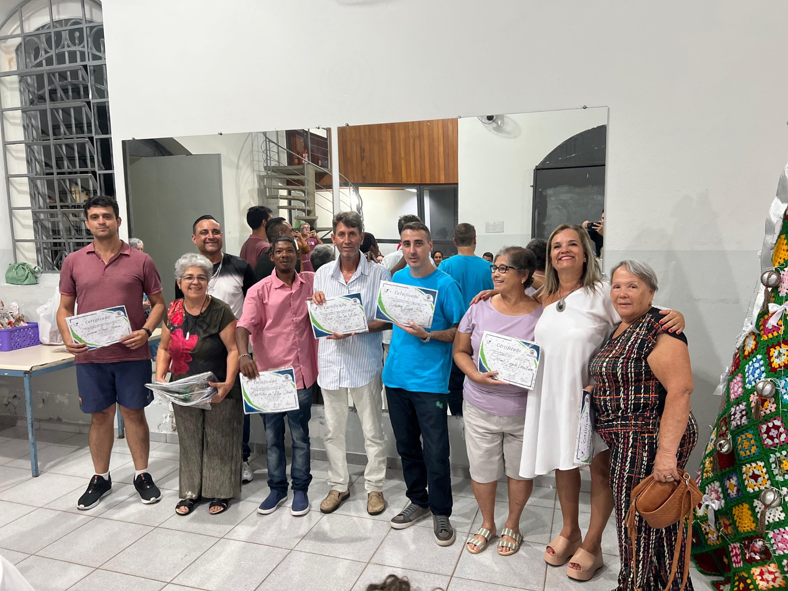 Alunos recebem diplomas dos cursos profissionalizantes oferecidos pelo Fundo Social de Bragança Paulist (11)
