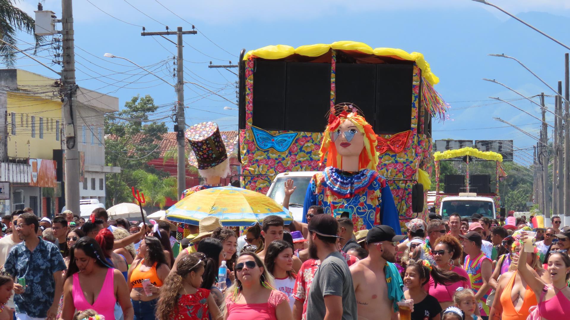 G1 - Comunidade Hare Krishna faz retiro de carnaval em Pinda, SP