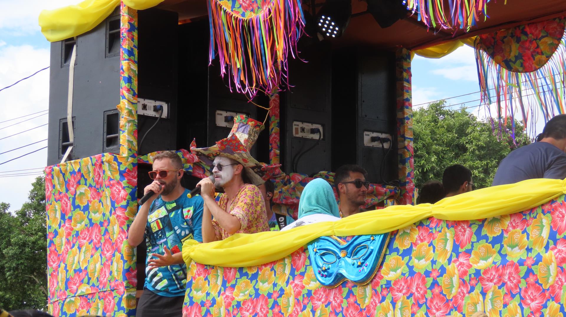 G1 - Comunidade Hare Krishna faz retiro de carnaval em Pinda, SP