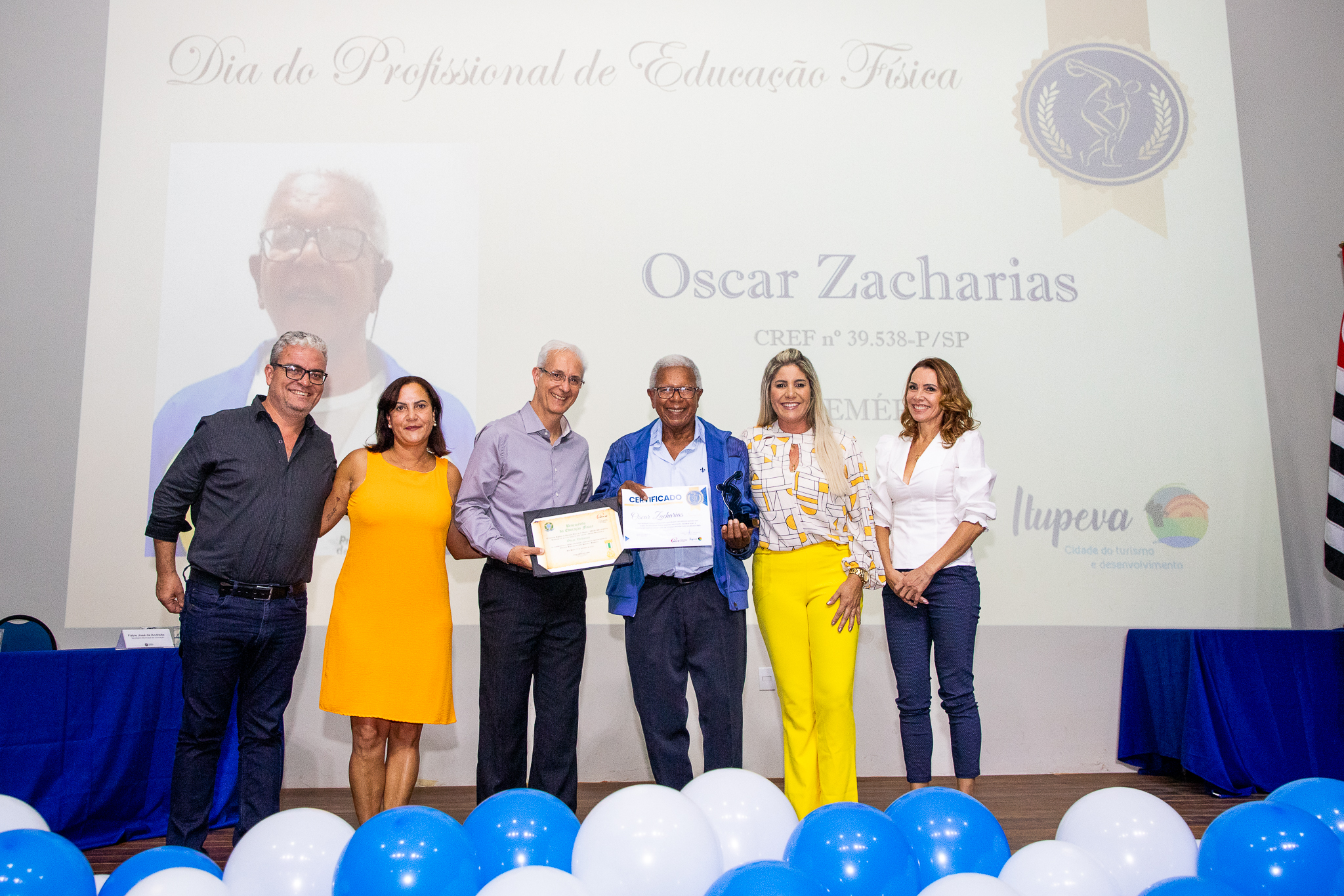 Nadadora talentosa de Itupeva recebe homenagem na Câmara Municipal - Coisas  de Itupeva