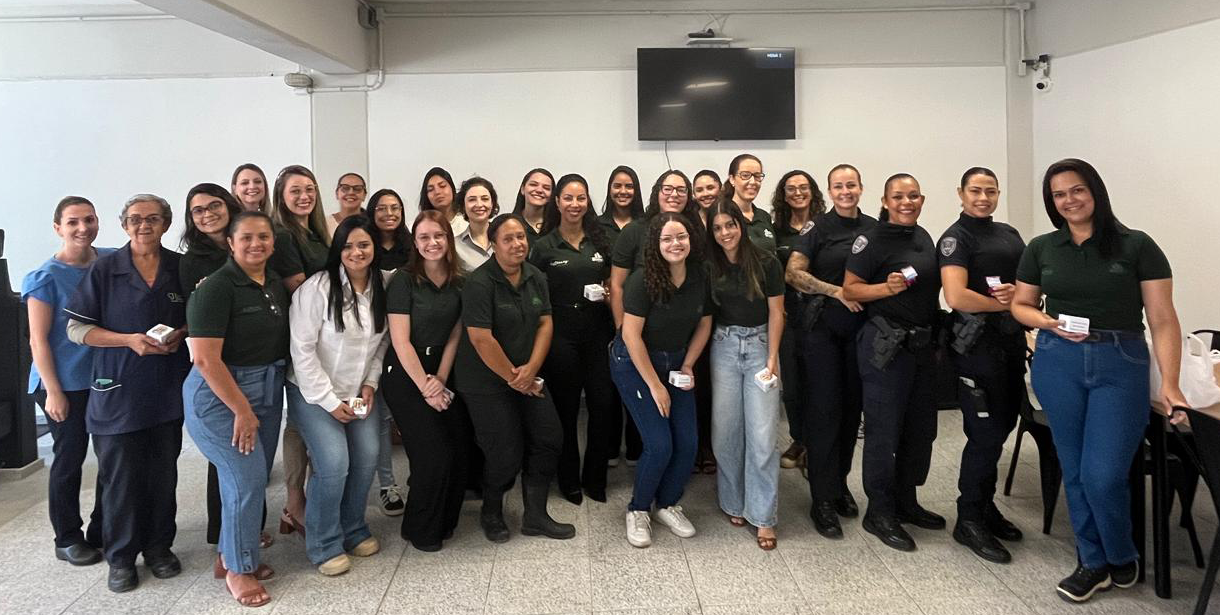 palestra-guardi&aacute;-maria-da-penha-grupo