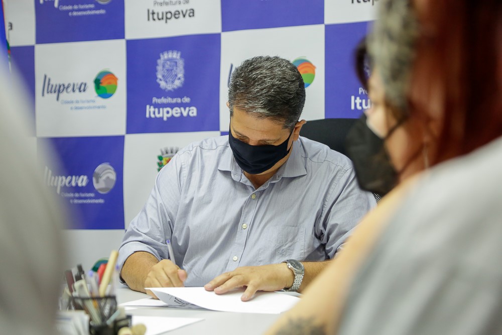 FOTO ASSINATURA ACORDO COLETIVO (3)