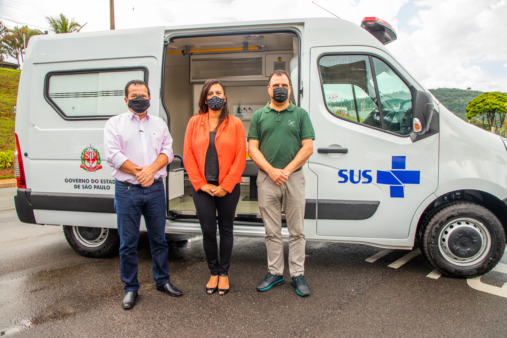 ENTREGA DE AMBULÂNCIA (7)