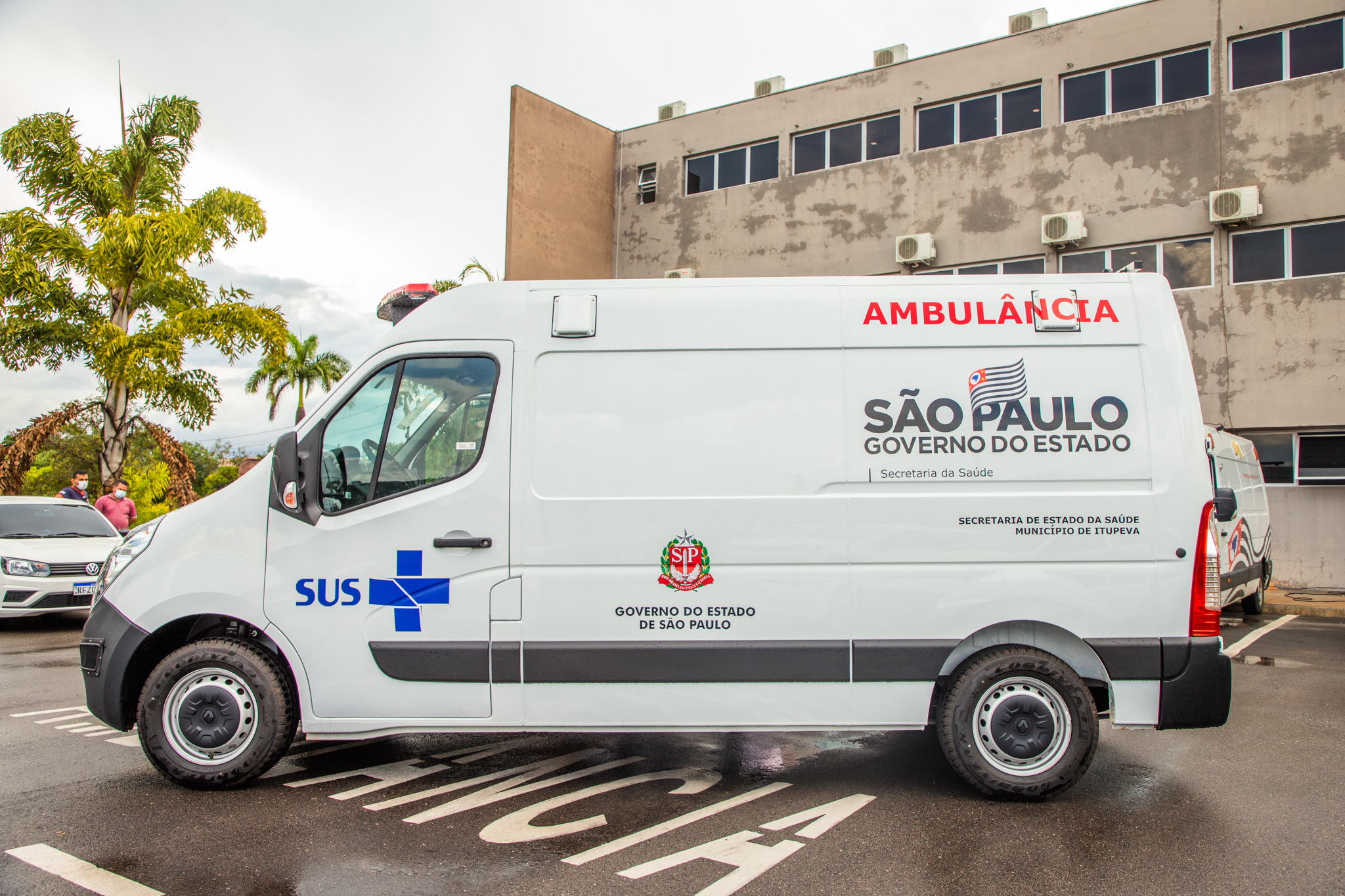 ENTREGA DE AMBULÂNCIA (6)