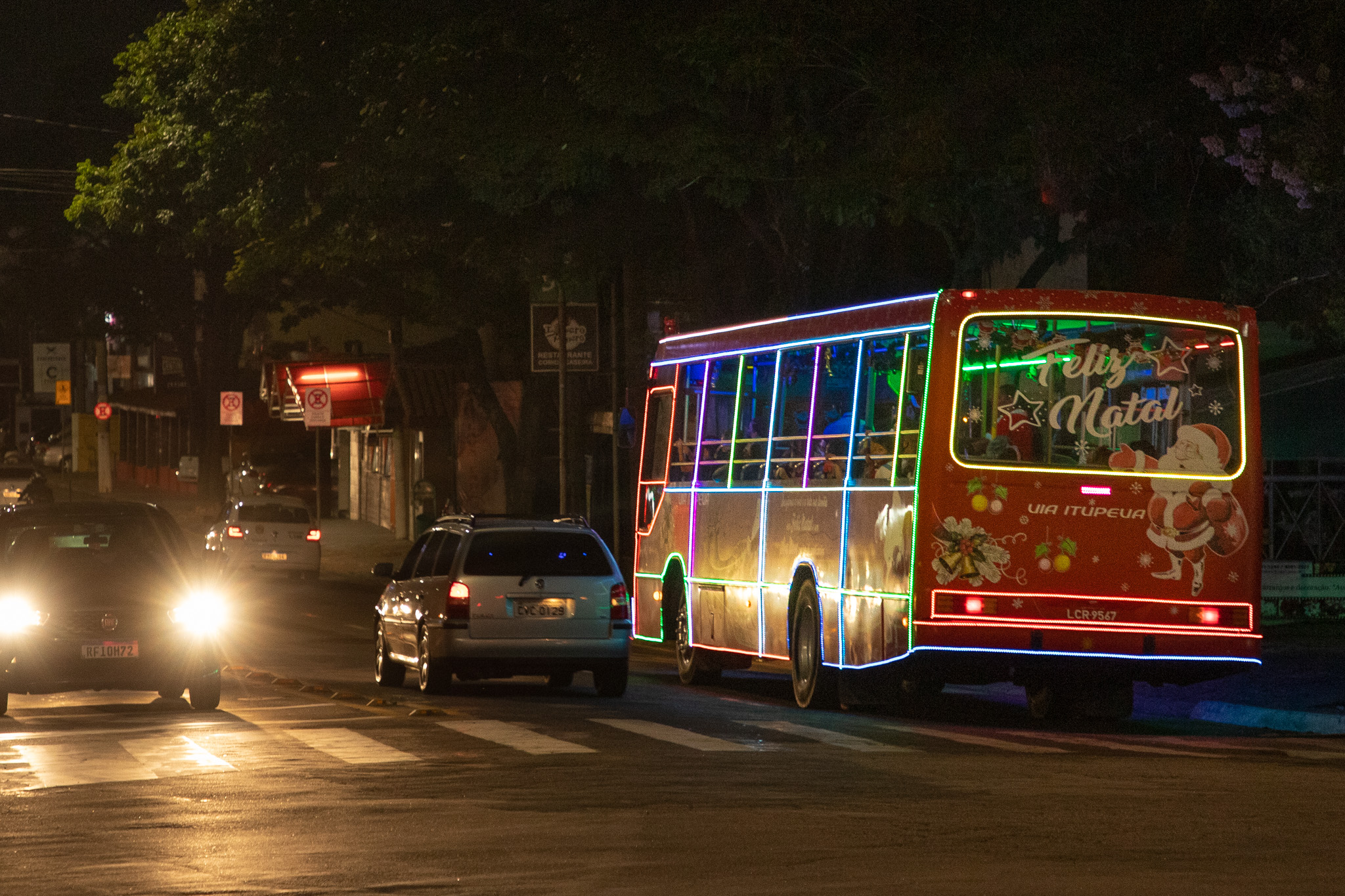 ÔNIBUS ILUMINADO (4)