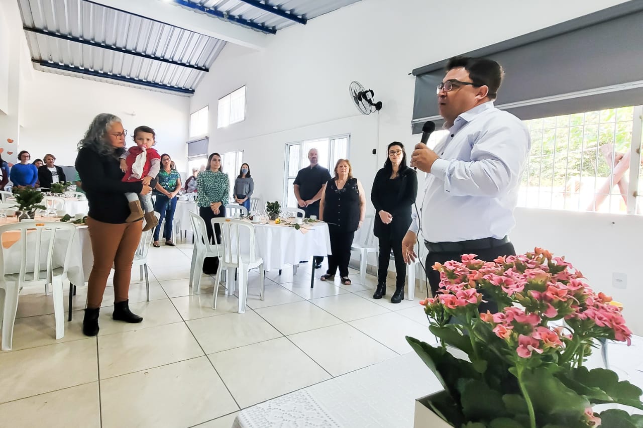 FOTO - APAE HOMENAGEM MÊS DAS MÃES (1)