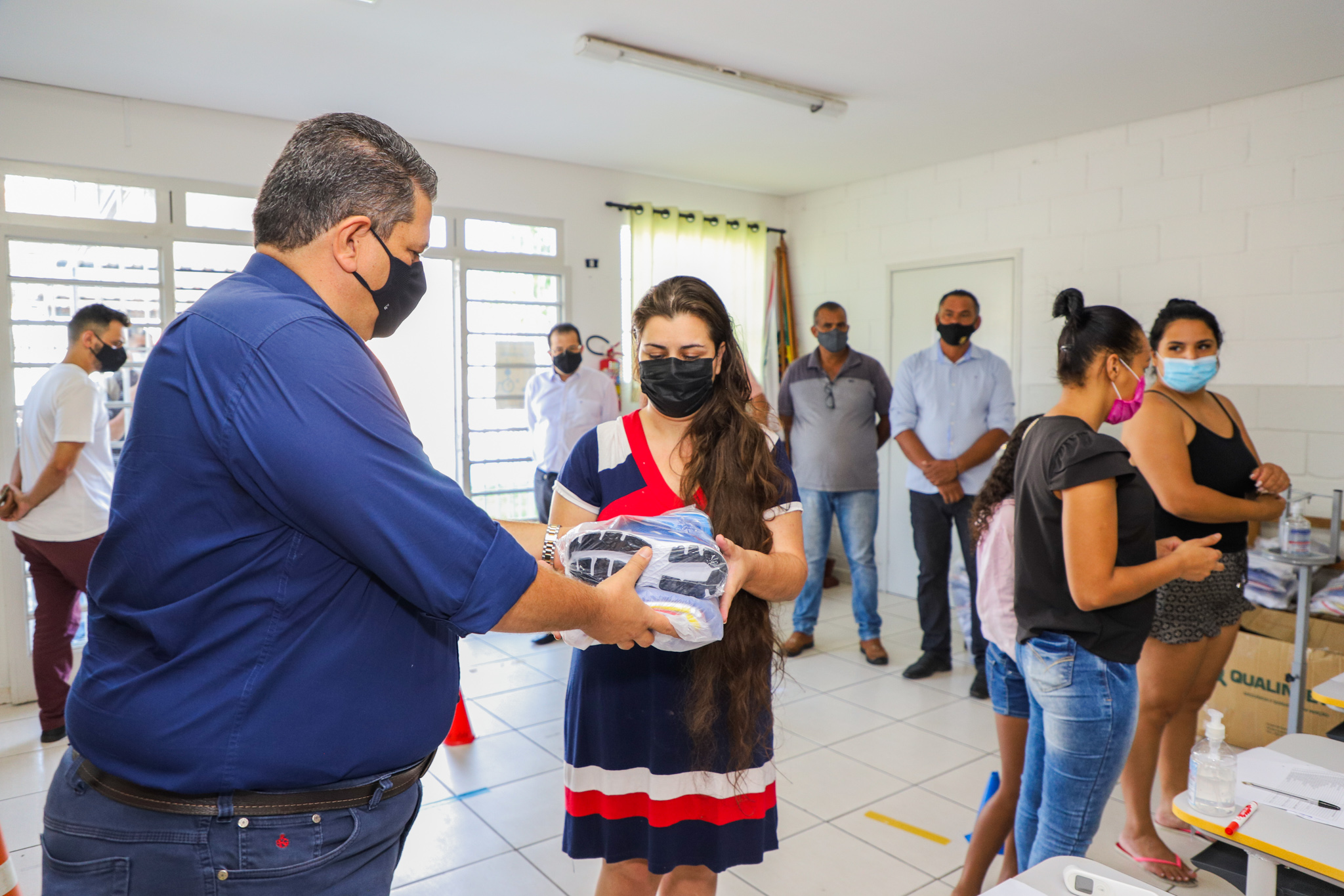 FOTO ENTREGA DE UNIFORME (3)