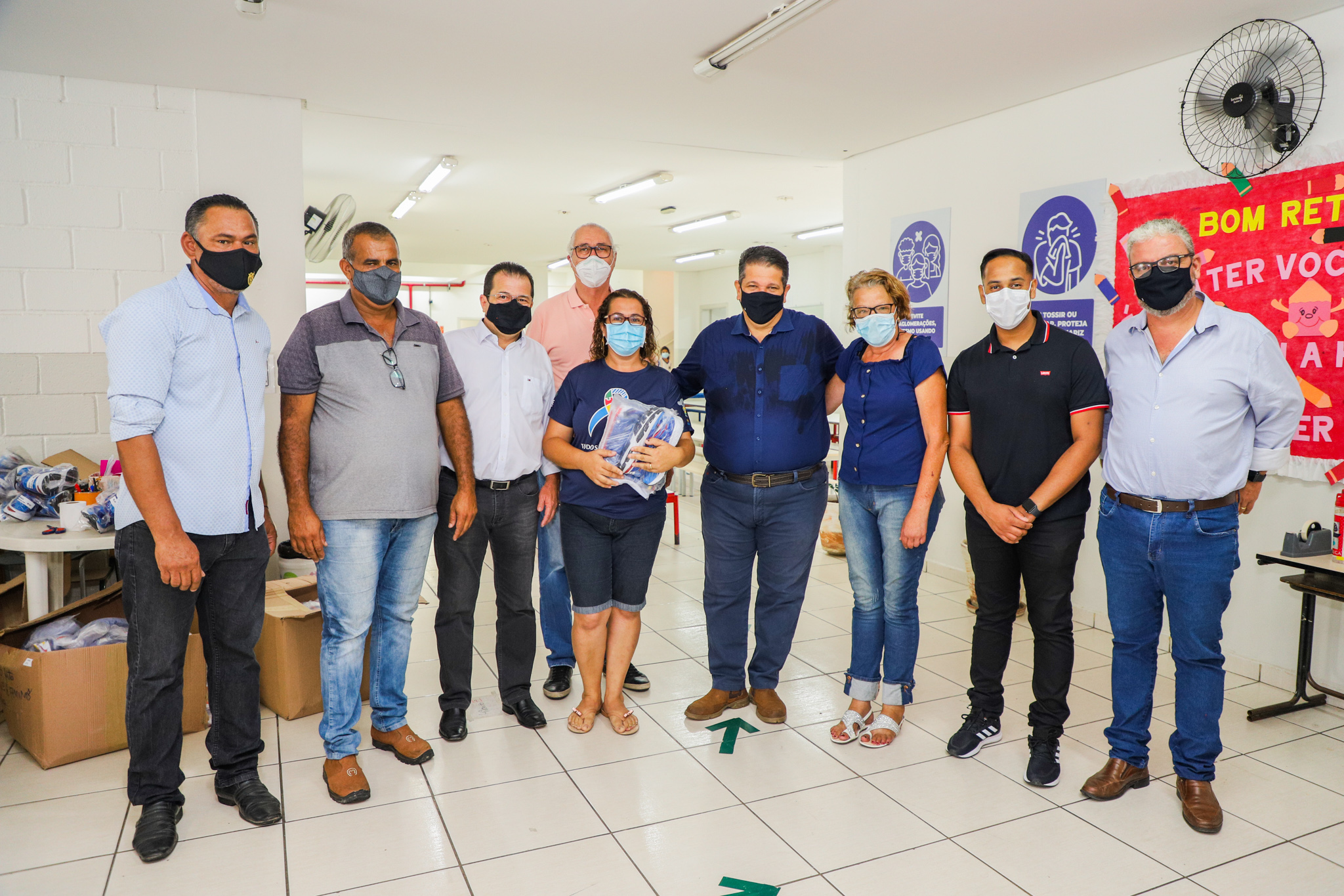 FOTO ENTREGA DE UNIFORME (7)
