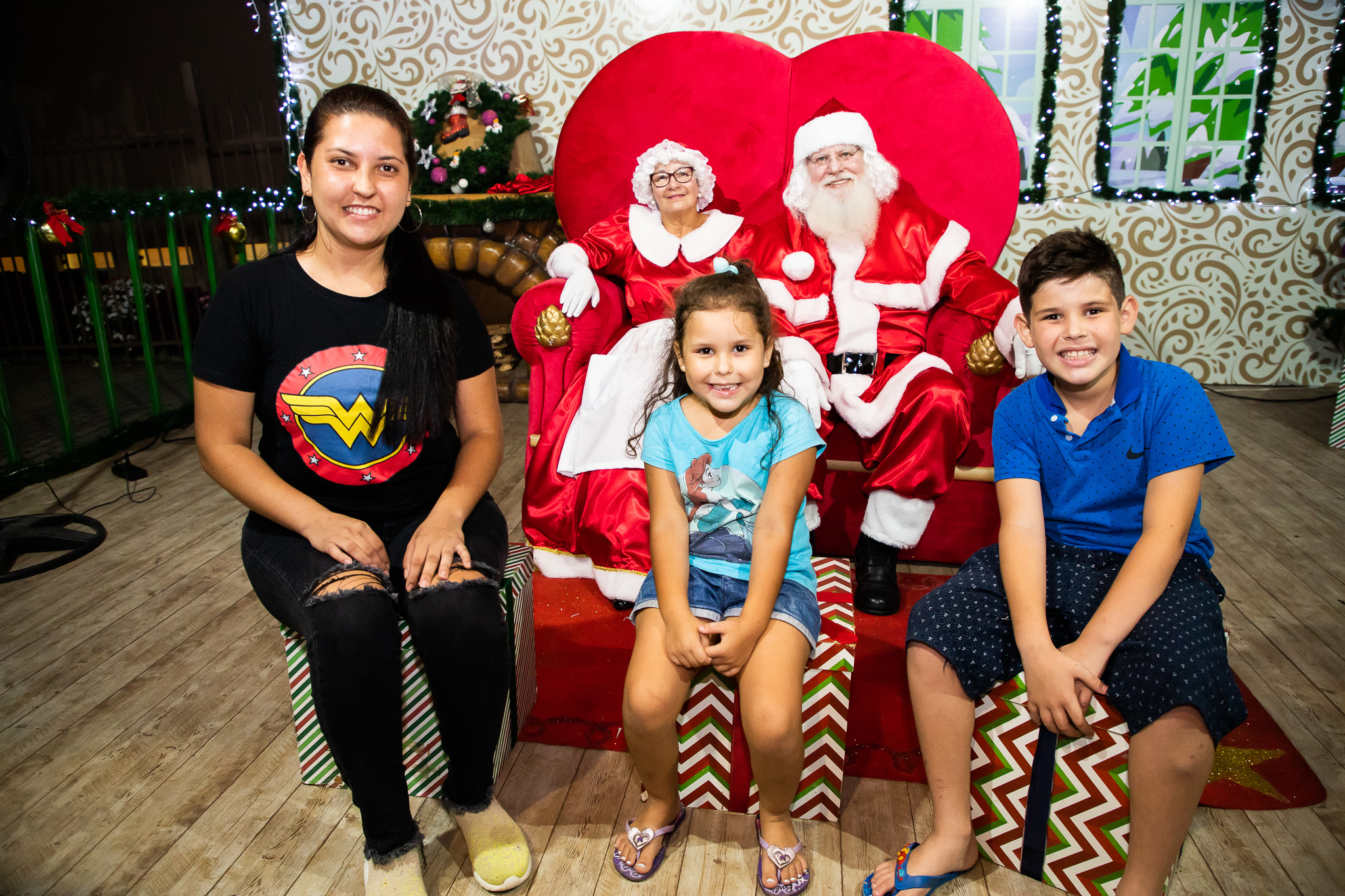 PAPAI E MAMÃE NOEL (4)