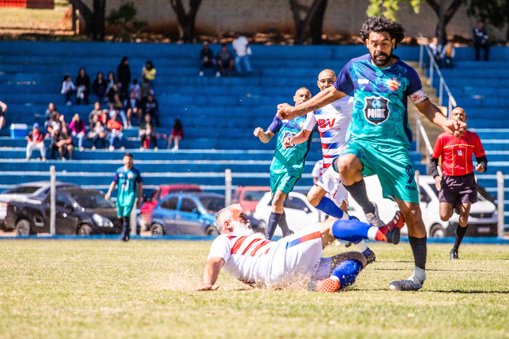 Campeonatos municipais: BDN campeão e semifinais decididas no veterano de  campo - Prefeitura de Itupeva