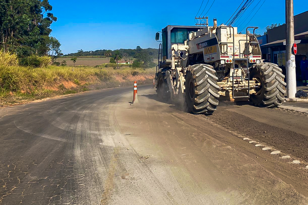 FOTO - OBRAS VIA ATHENIZIA (5)