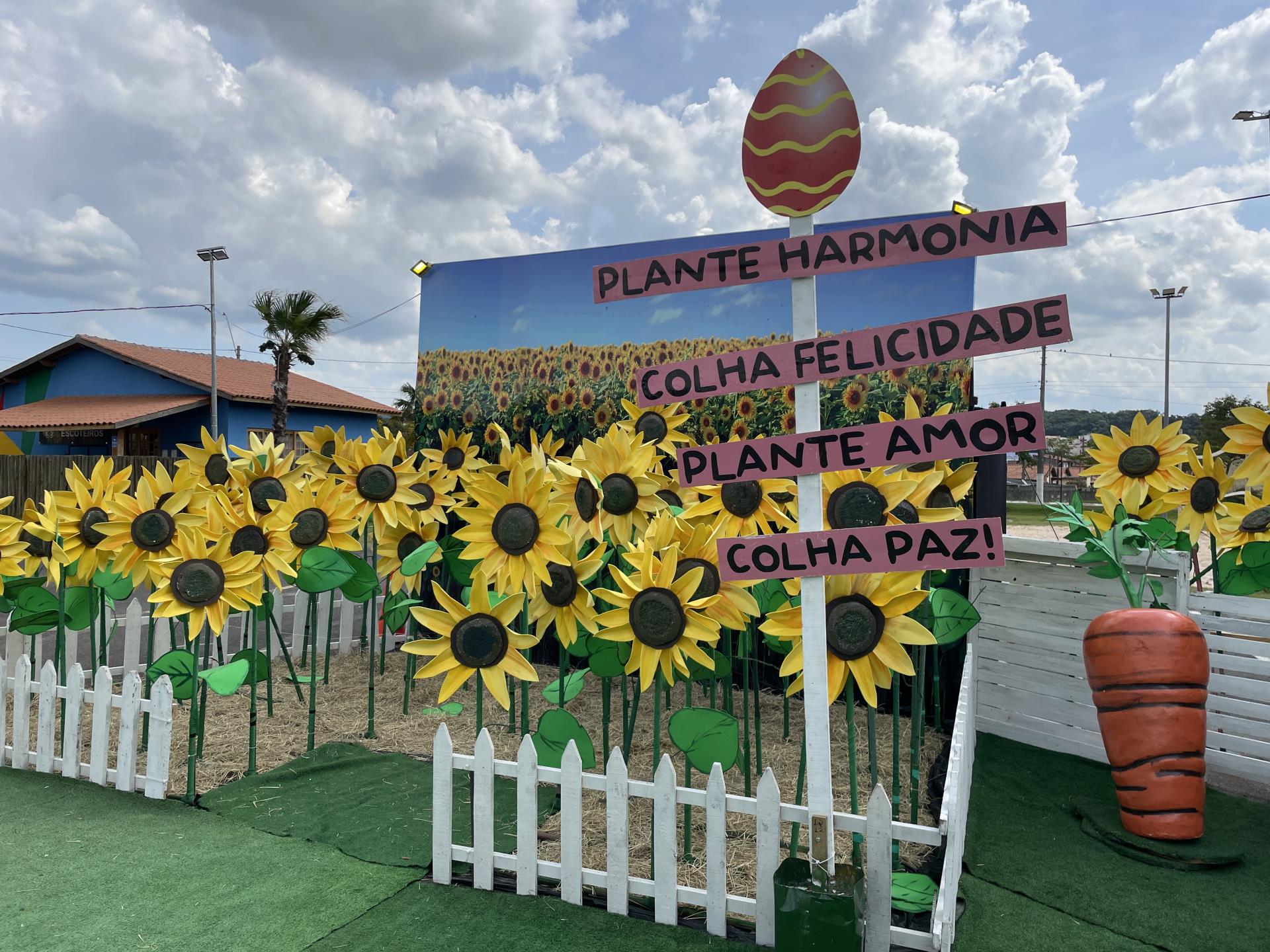 SR-COELHO-PASCOA (1)
