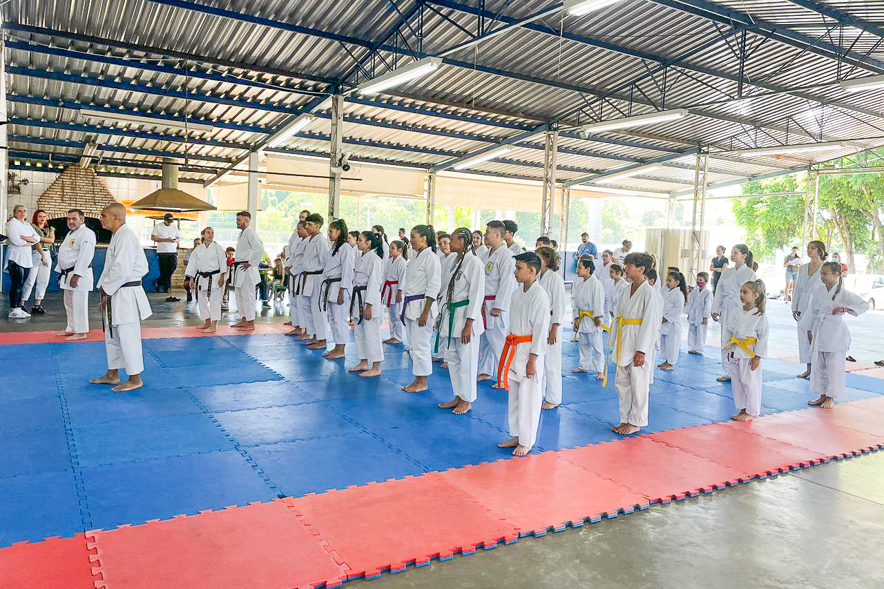 TROCA-DE-FAIXA-KARATE (1)
